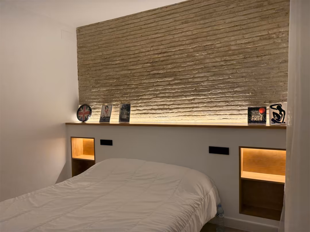 Piso en  Calle Rodrigo de Triana 36 - Foto 2