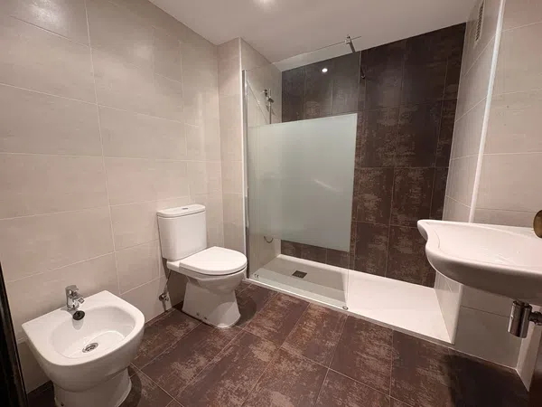 Piso en Barrio Ruiseñores - Foto 13