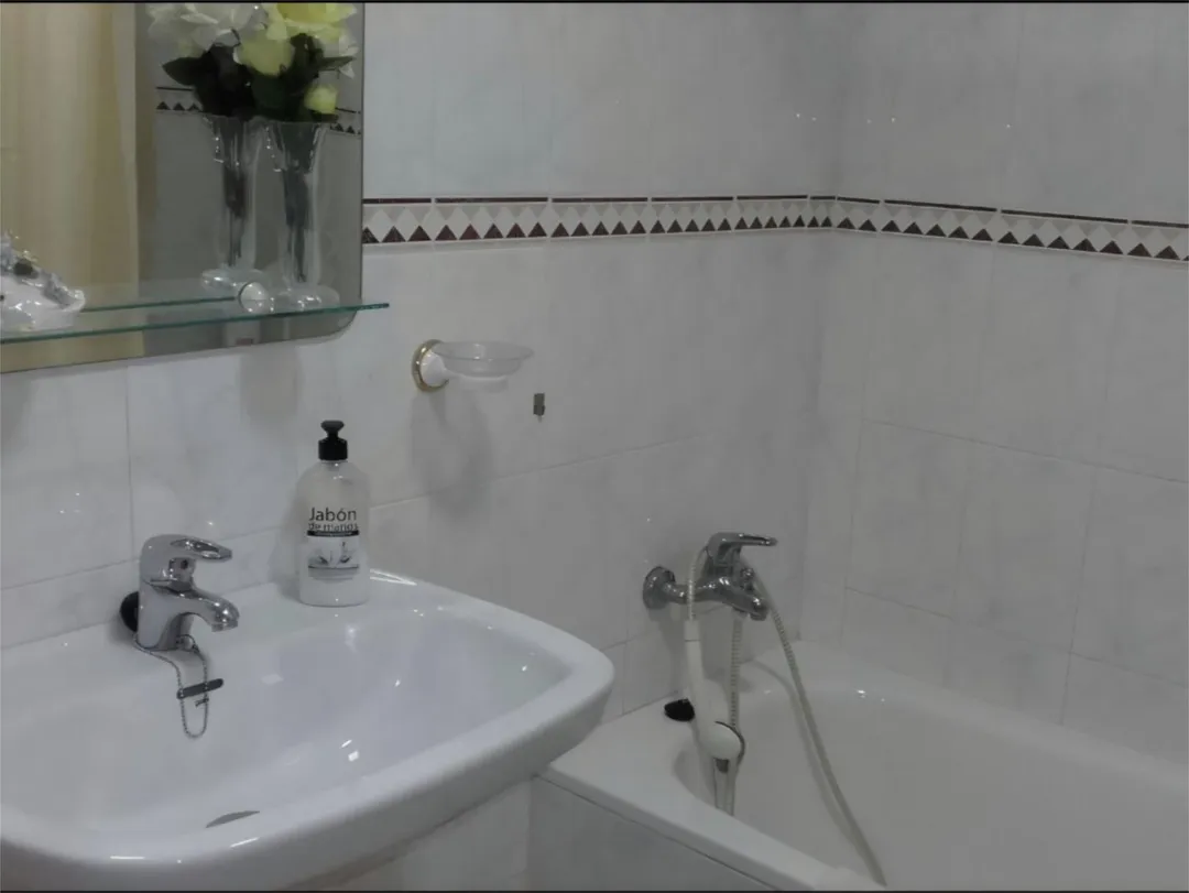 Piso en  Avinguda de la Marina Baixa 28 - Foto 9