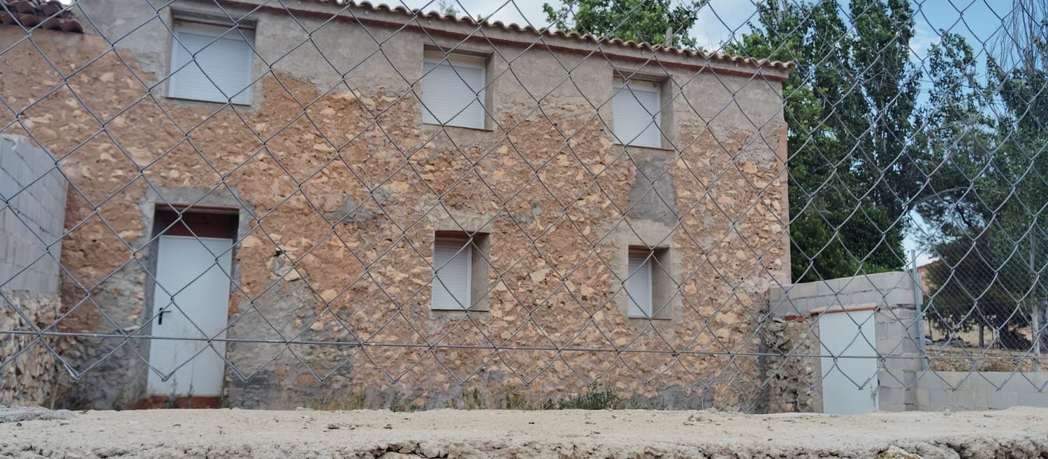 Casa rural en Calle Periodista Luis Parreño s/n - Foto 2