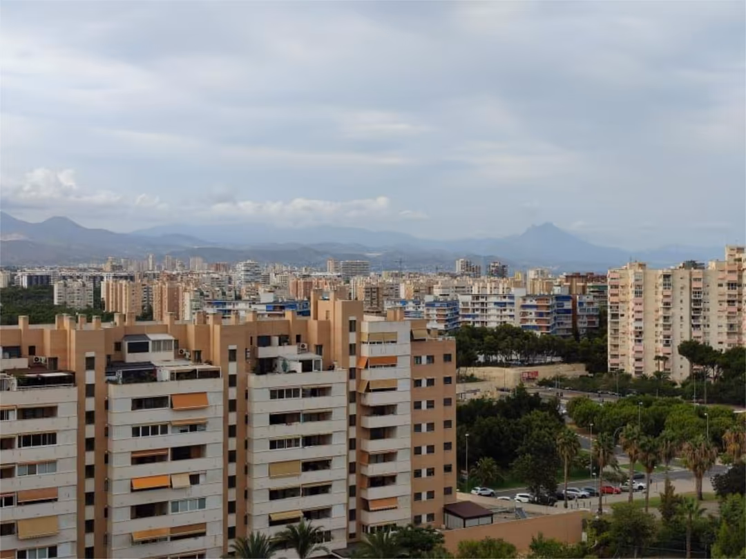 Ático en  Carrer Catedratic Abelardo Rigual 10 - Foto 1