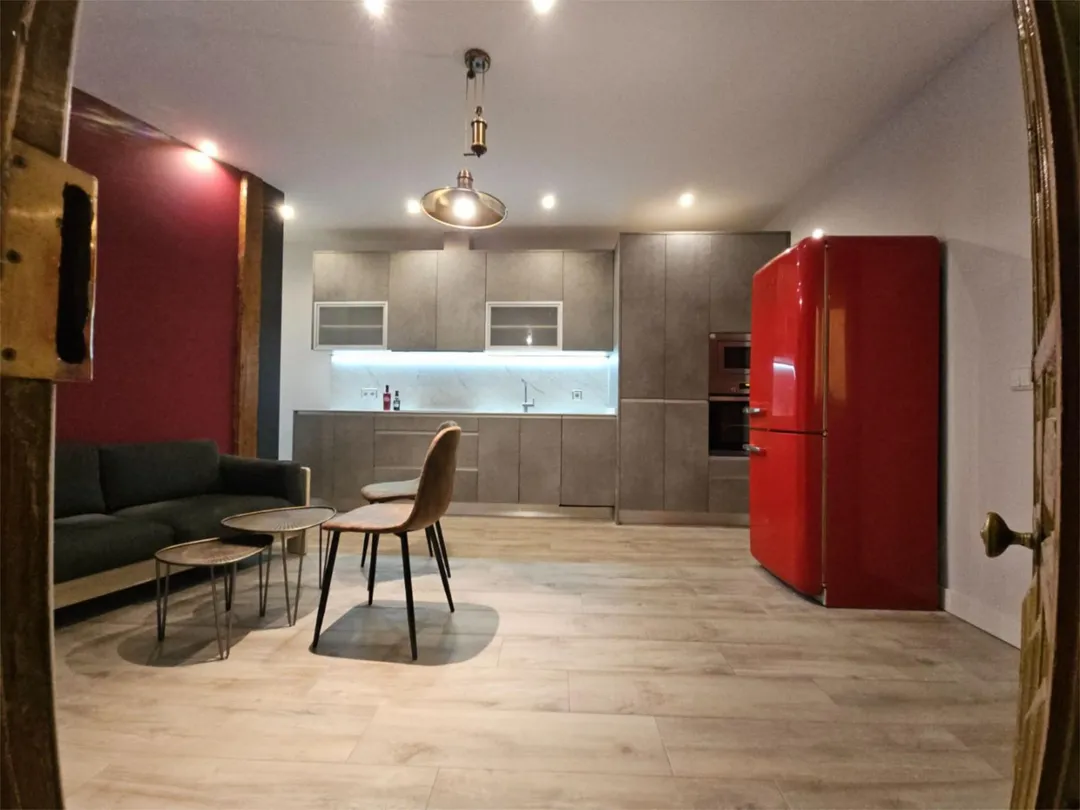 Piso en  Calle del Ave María 23