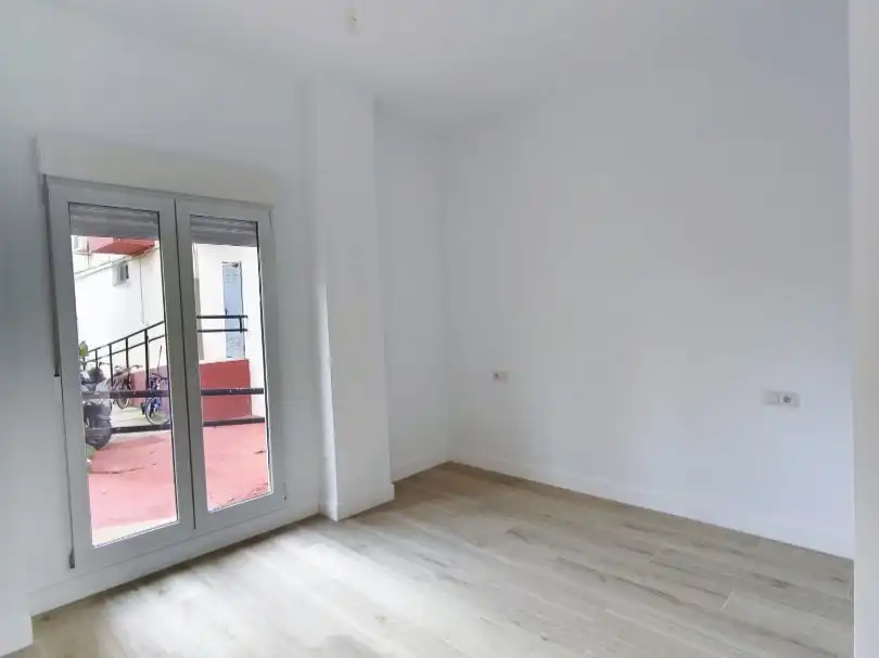 Piso en  Calle Conde de Guadalhorce 10 - Foto 4