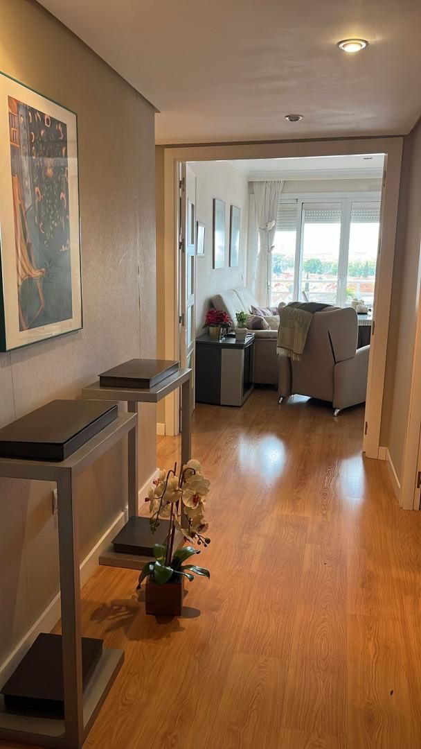 Piso en  Avenida de las Ciencias 59