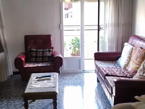 Piso en calle de Maximilia Thous, 40 - Foto 2