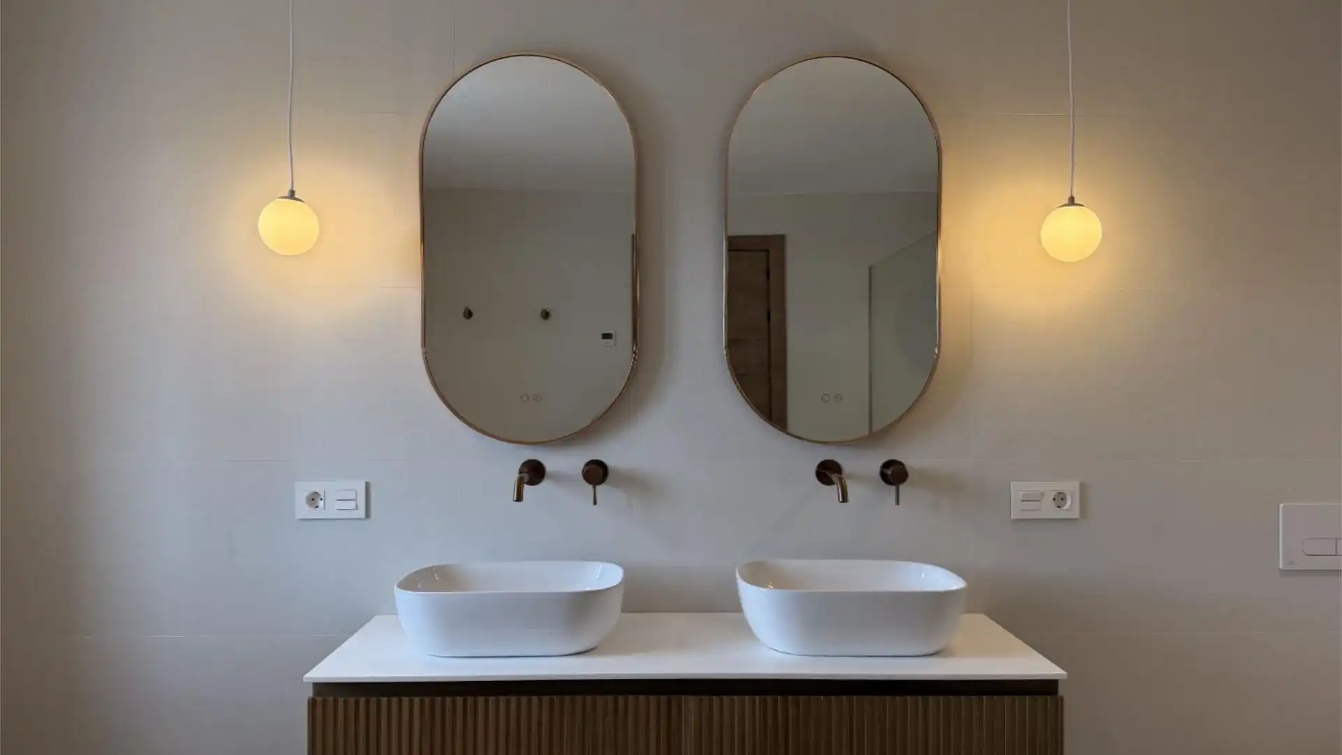 Casa adosada en  Calle del Priorato 15 - Foto 10