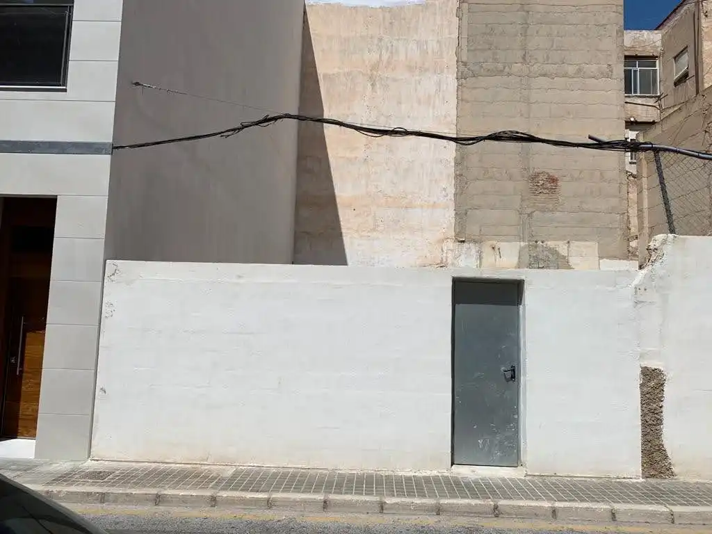 Terreno Residencial en  Carrer Tinent Ganga 53 - Foto 2