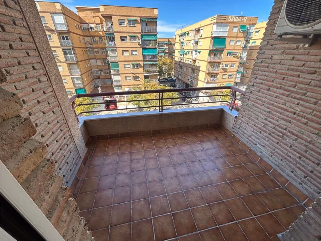 Piso en  Calle Pintor Manuel Maldonado 25 - Foto 11