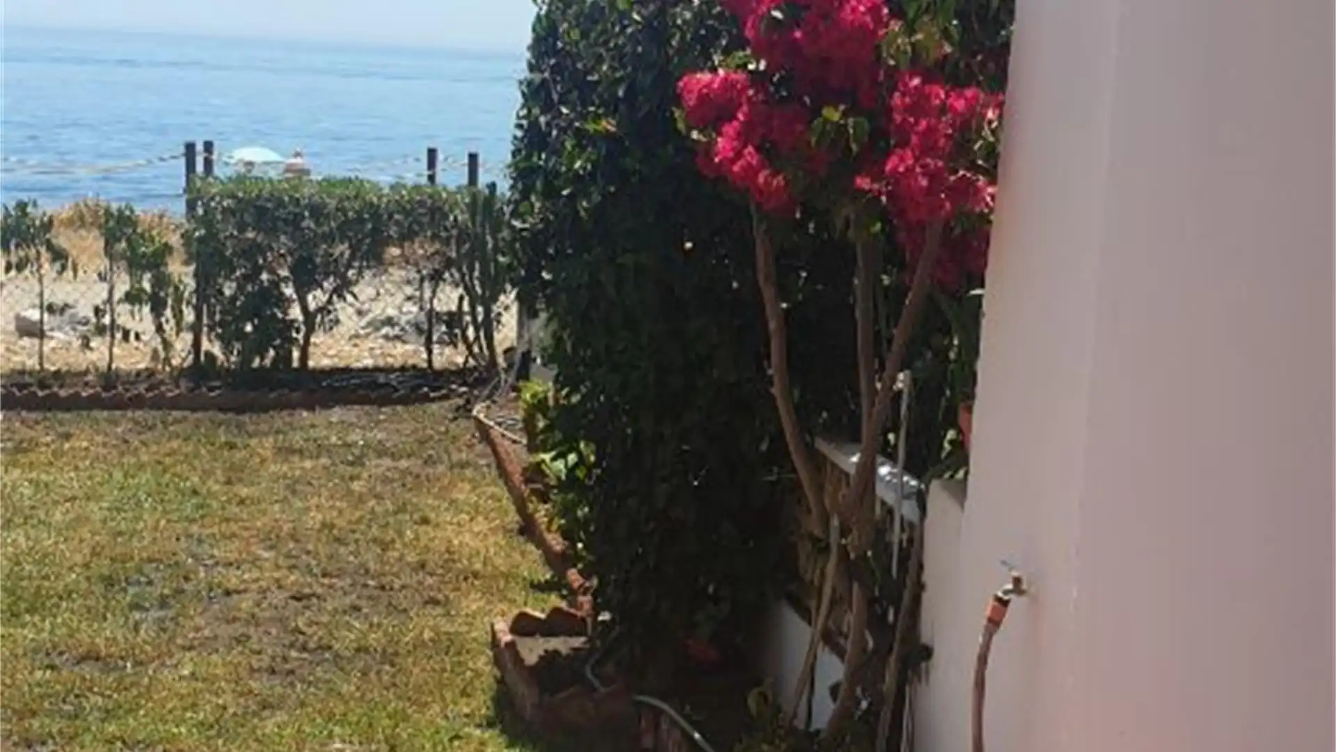 Chalet en  Avenida de la Axarquía 28 - Foto 4