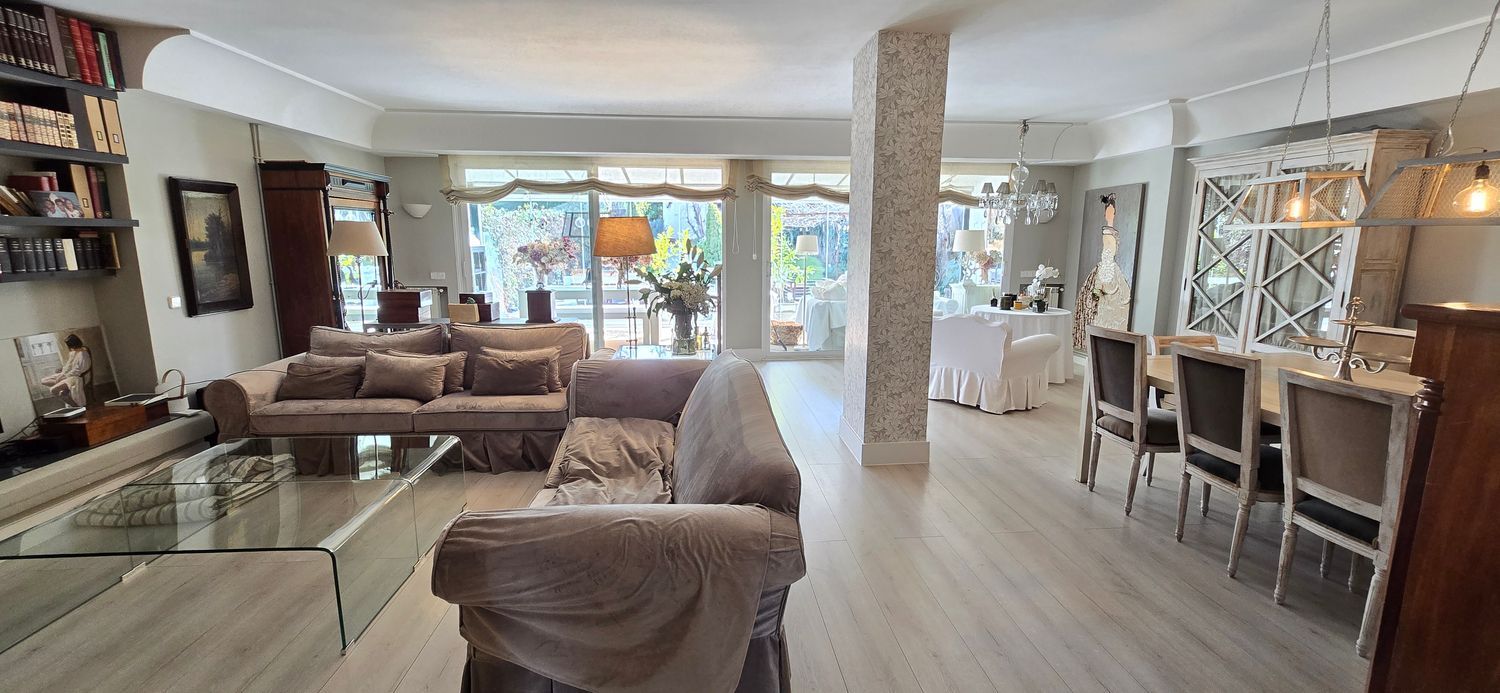 Chalet adosado en paseo de los Sauces, 8 - Foto 3