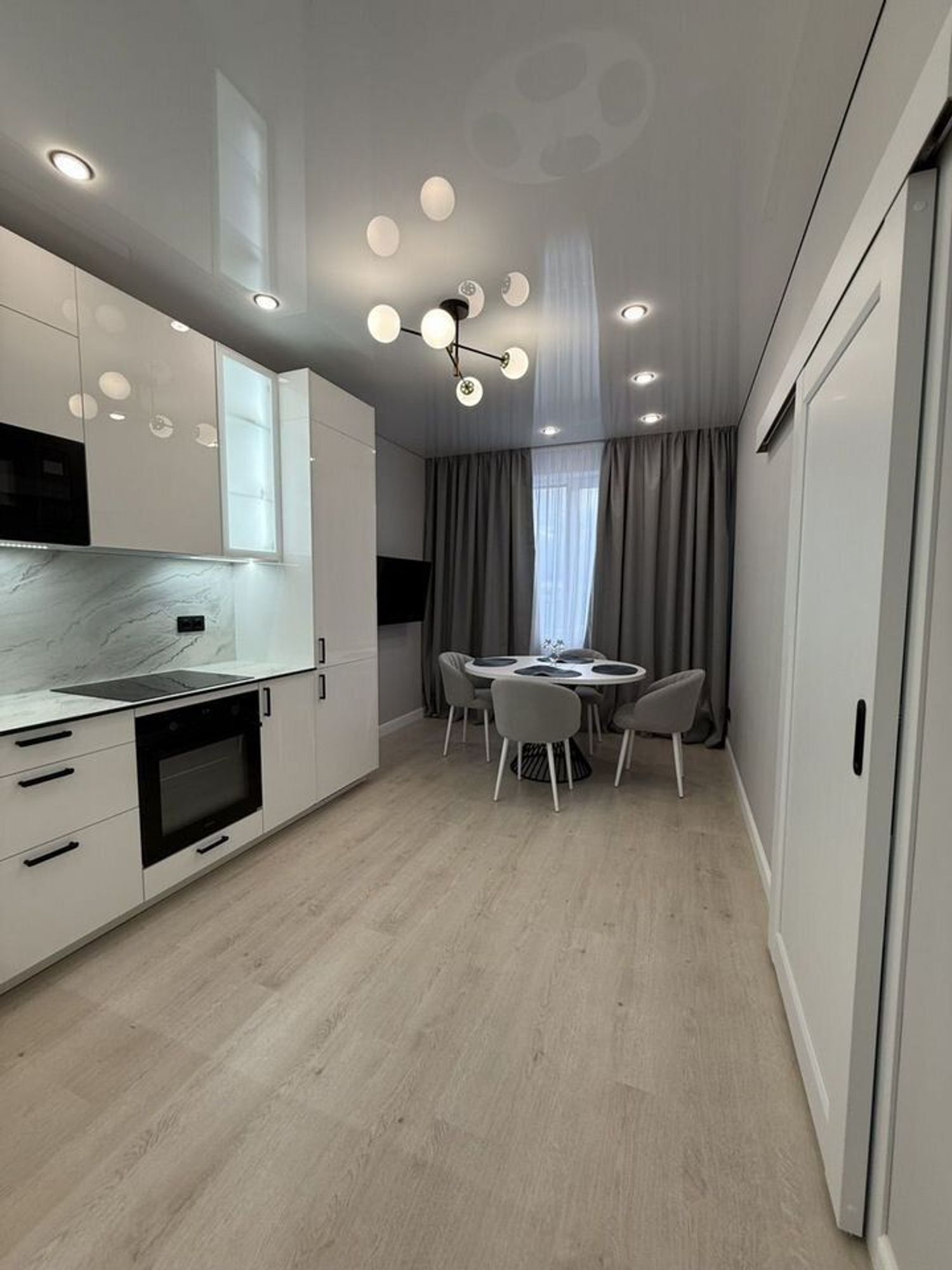 Piso en C. Reyes Católicos, 18 - Foto 5