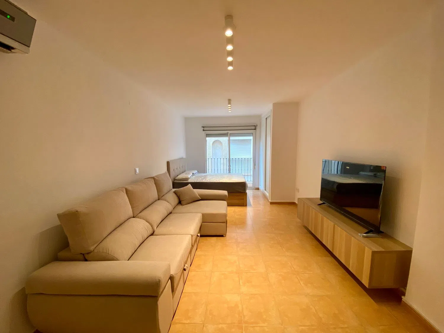 Estudio en calle Salitre, 35 - Foto 1