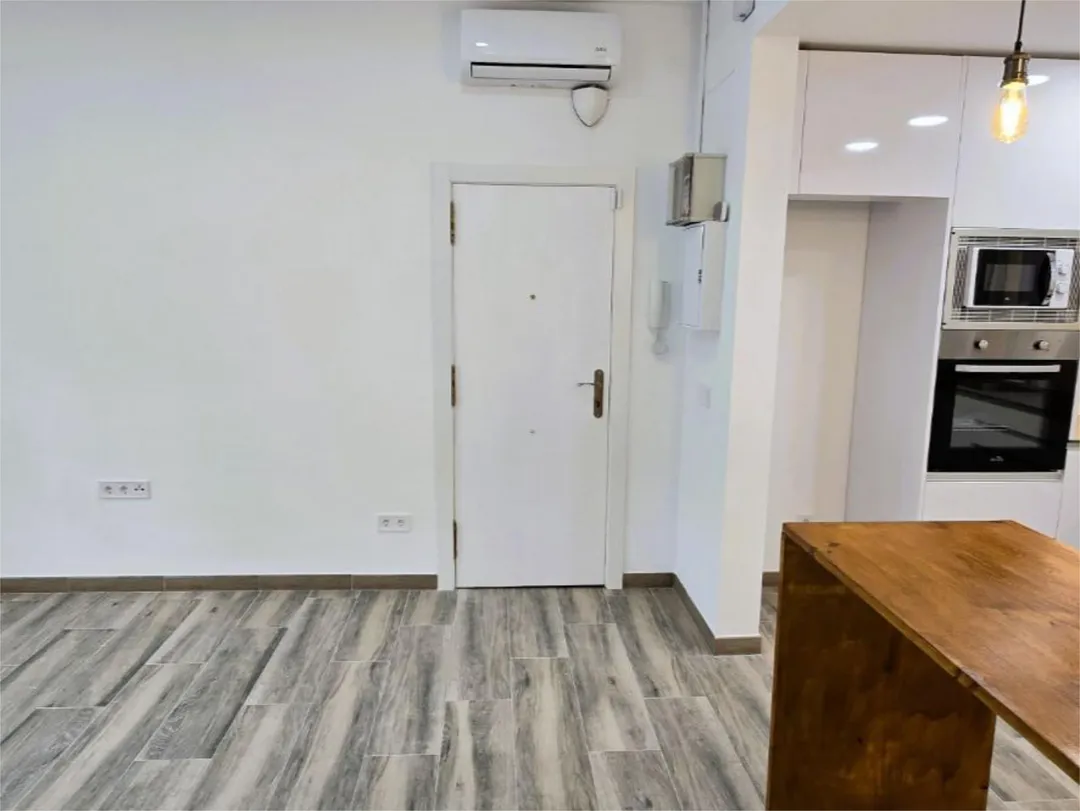 Piso en  Carrer de Concepción Arenal 144 - Foto 8