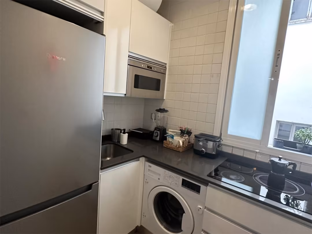 Piso en  Calle de Augusto Figueroa 7 - Foto 9