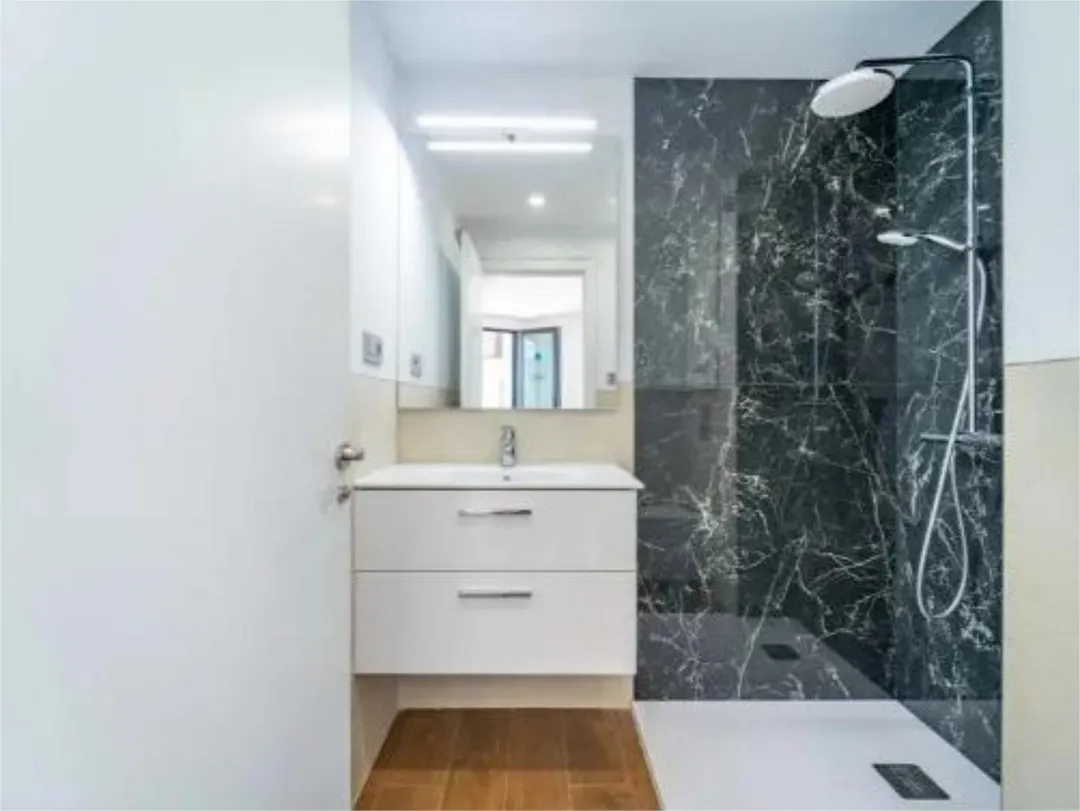 Piso en  Calle Pintor Guerrero del Castillo 2 - Foto 13