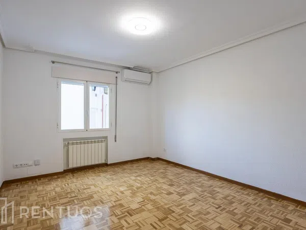 Alquiler de piso en Paseo de los Pontones