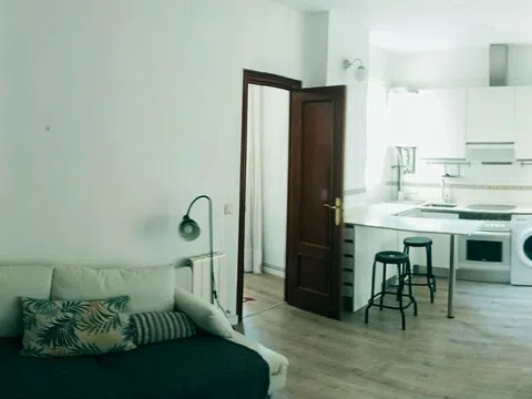 Piso en calle de María de Guzmán, 27