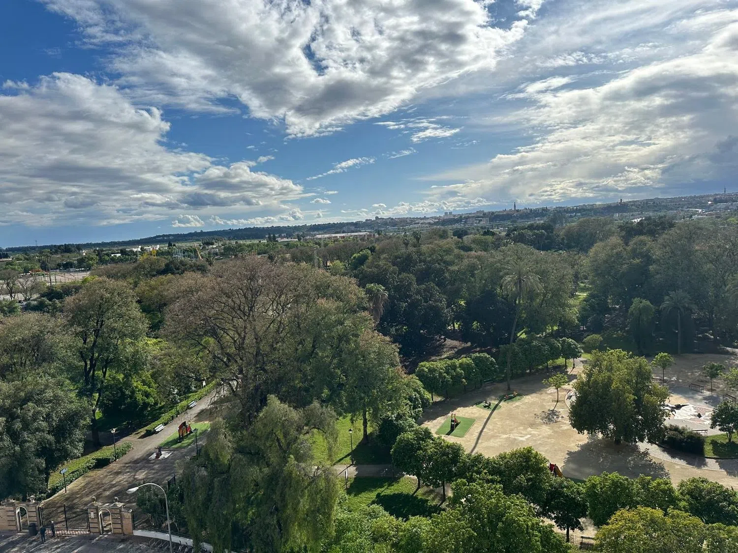 Piso en Barrio Ramón de Carranza - Madre Rafols - Foto 1