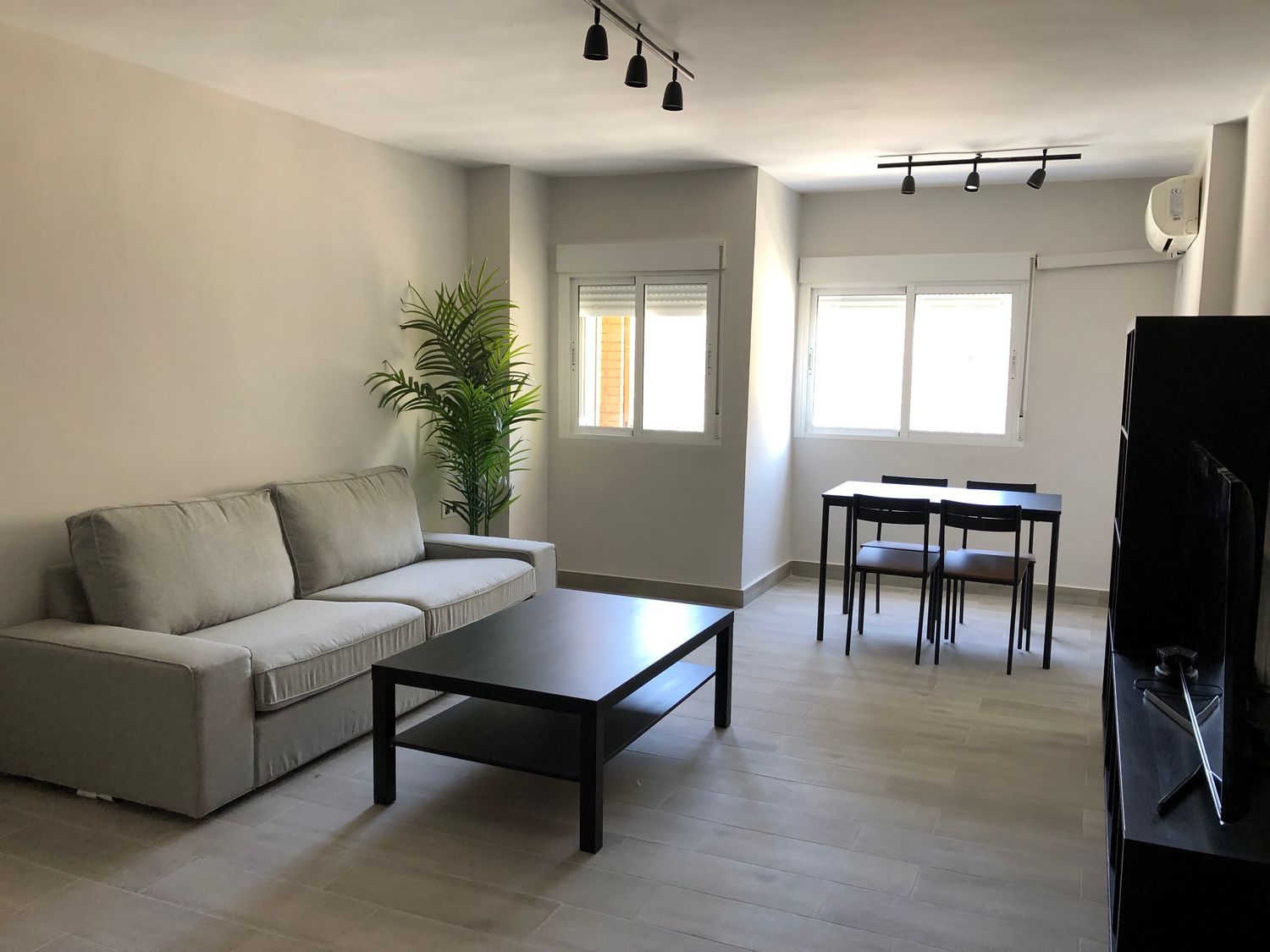 Piso en avenida de la Paz, 71 - Foto 1