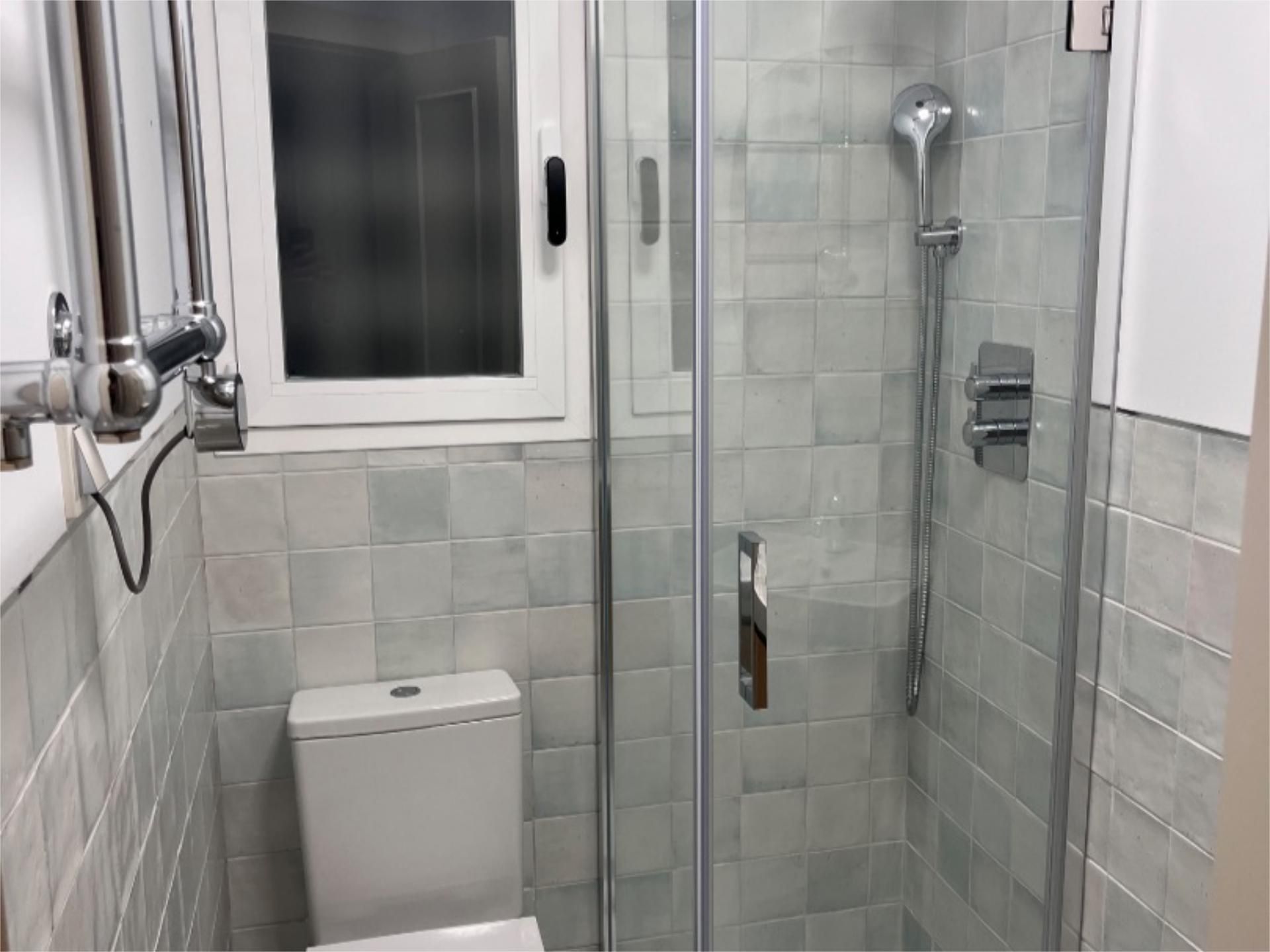 Casa adosada en  Calle Higueral de Artola 4 - Foto 2