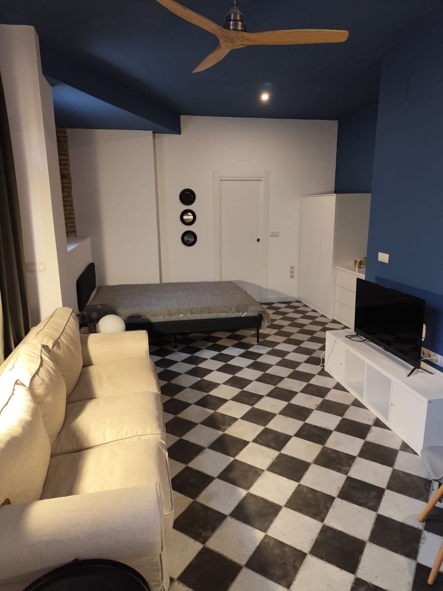 Estudio en calle dels Sants Just i Pastor, 7