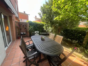 Casa adosada en Sant Cugat del Vallès - Foto 3