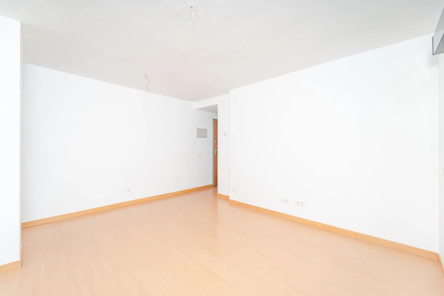 Piso en plaza del Sol - Foto 3