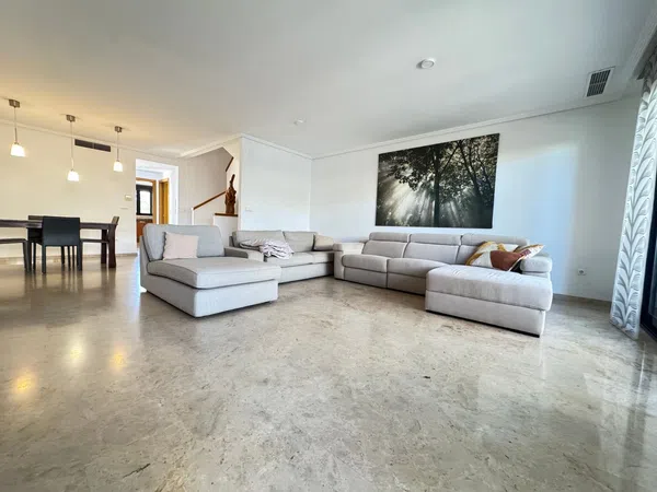 Chalet adosado en Avenida del Locutor Vicente Hipólito, 10, Alicante Golf - Foto 1