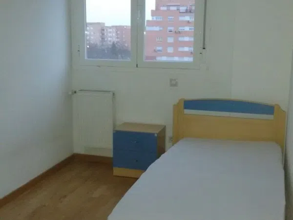 Piso en calle Lagunas de Neila, 11