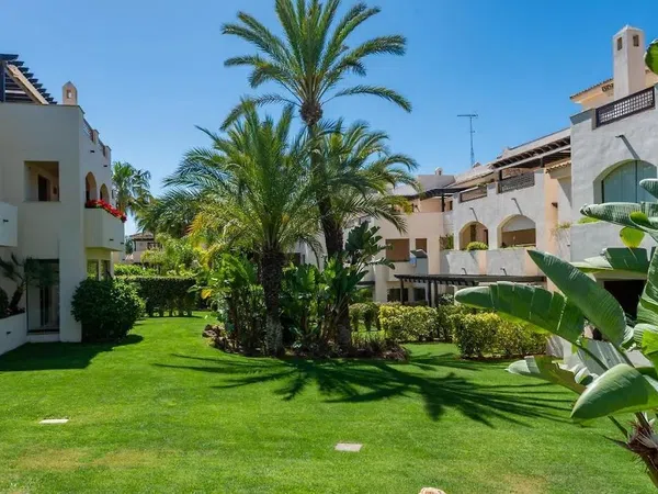 Piso en La Medina de Banus, 18 CalledelasAdelfas, Nueva Andalucía - Foto 3