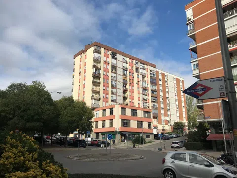 Piso en calle de Mota del Cuervo, 19