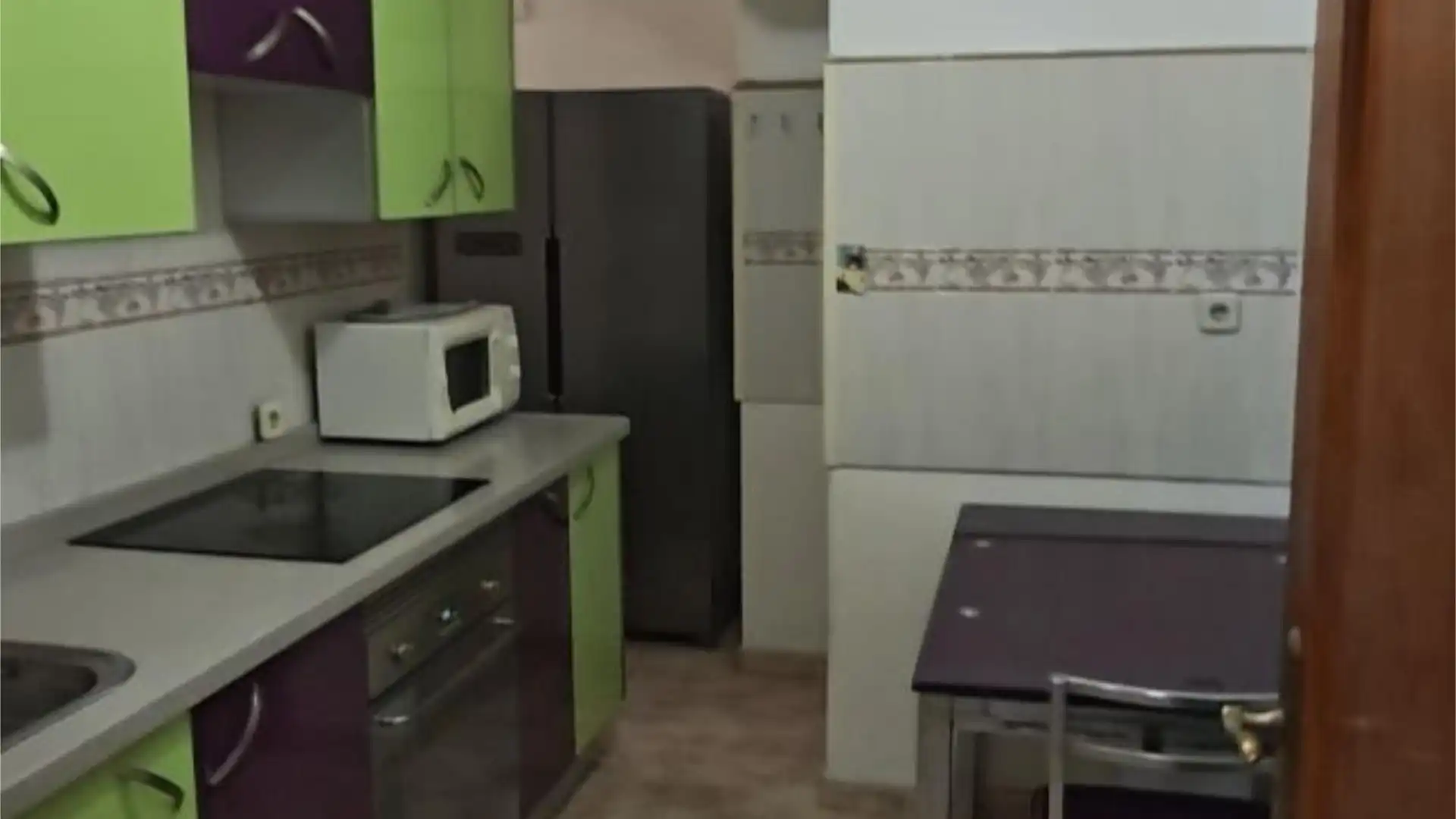 Piso en  Calle Farmacéutico Miguel Padilla 2 - Foto 3