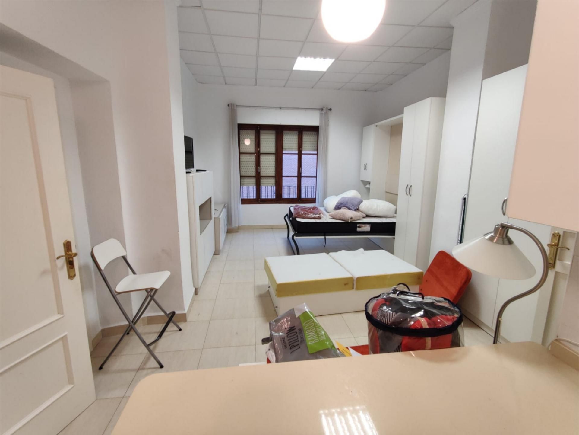 Estudio en  Gran Vía Alfonso X el Sabio 2b