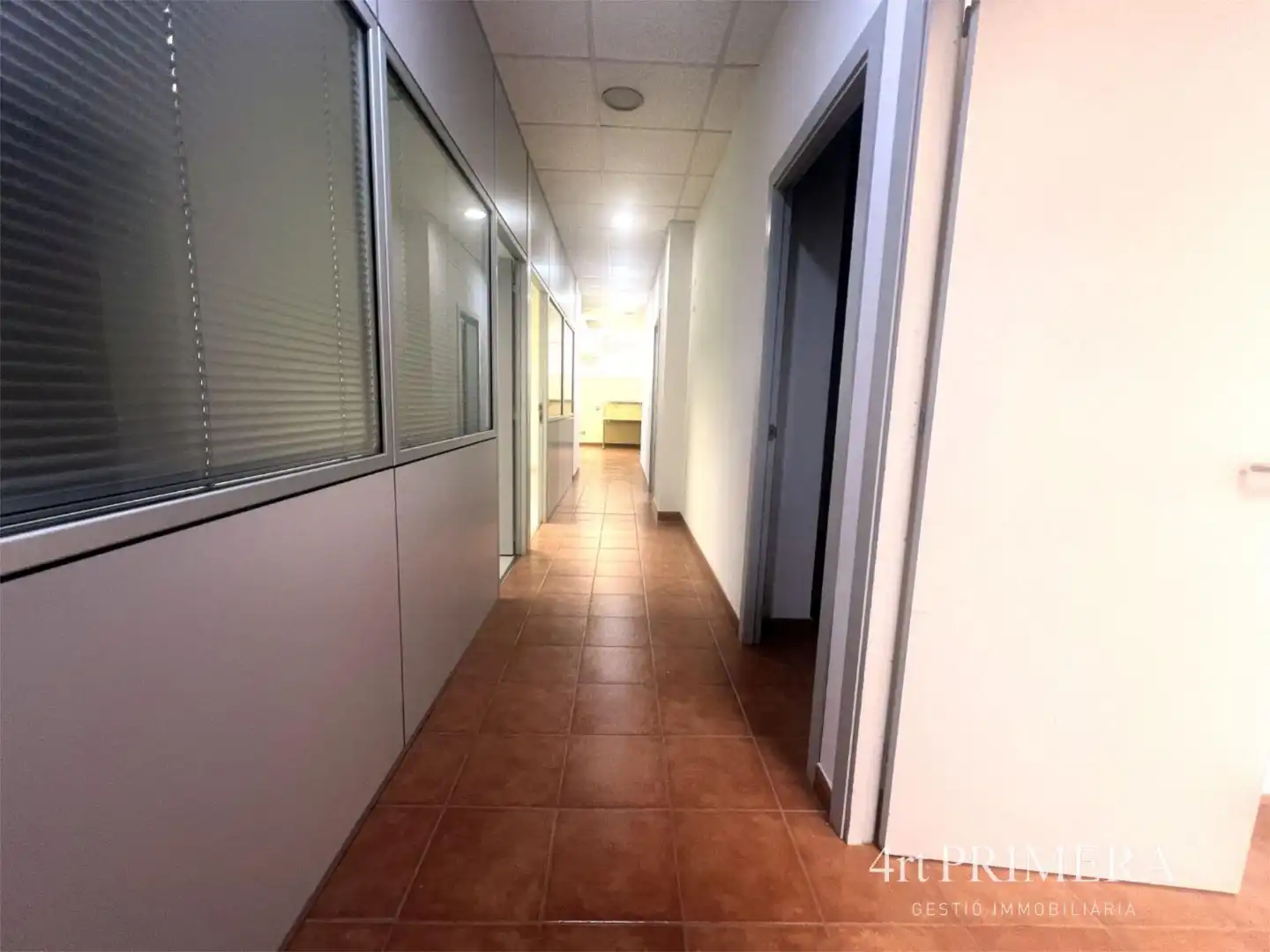 Local comercial en  N-152z 83 - Foto 14