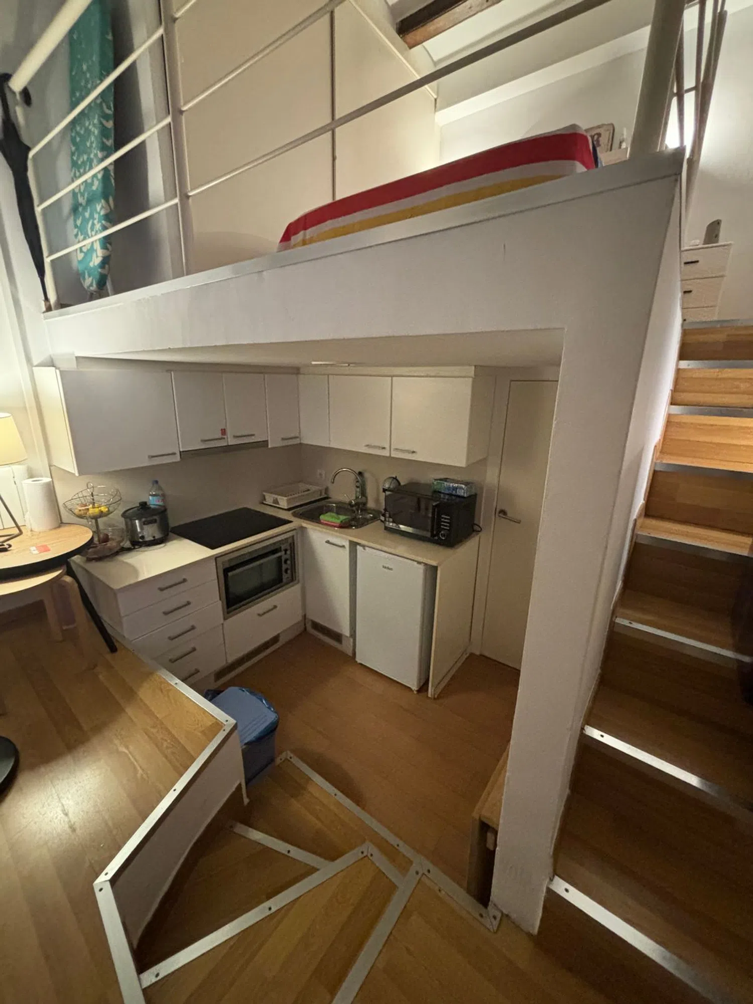 Estudio en calle de Sant Pere Màrtir, 4 - Foto 1