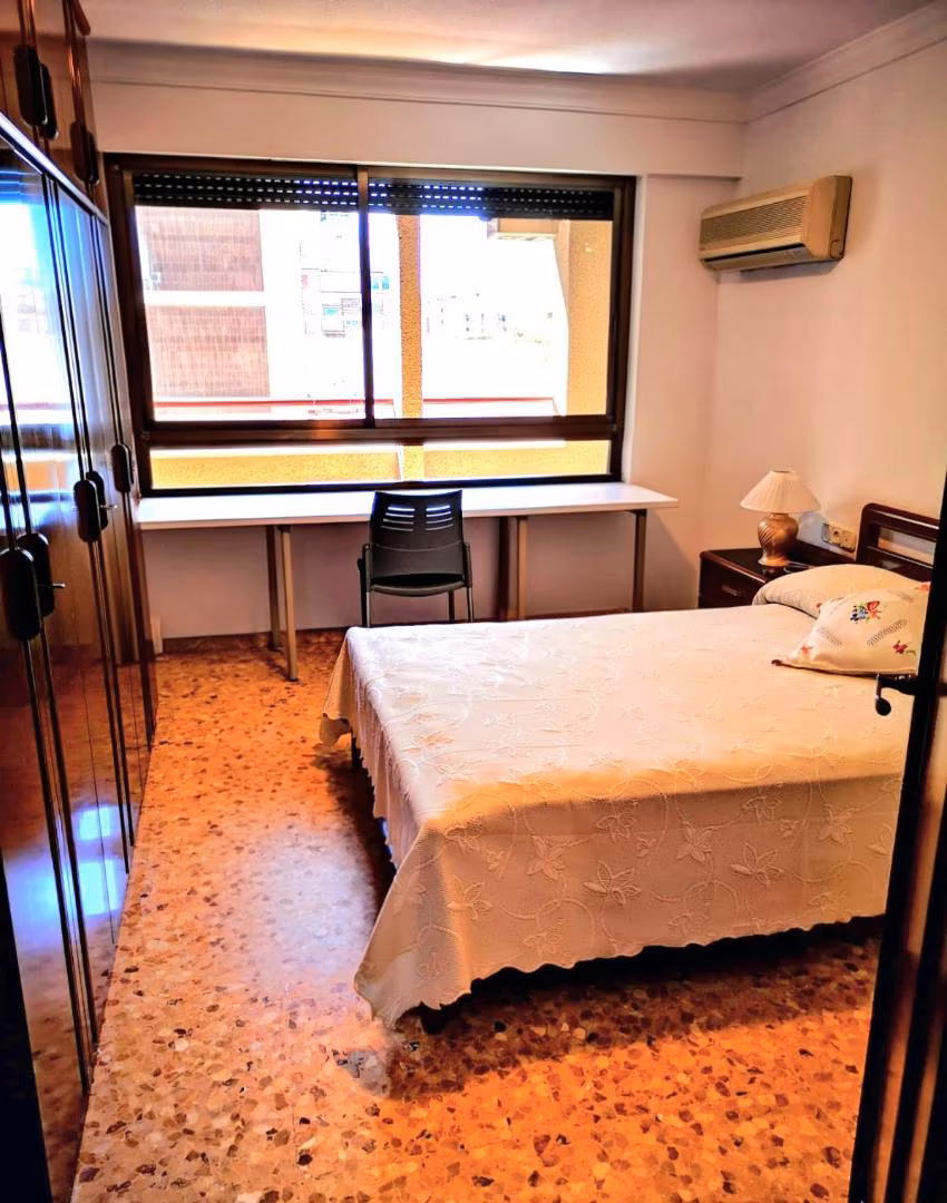 Piso en  Carrer d'Emili Baró 6 - Foto 4
