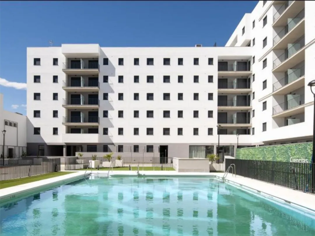 Piso en  Avenida de las Ciencias 3 - Foto 2