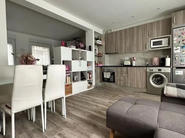 Estudio en calle de Ocaña, 66 - Foto 2