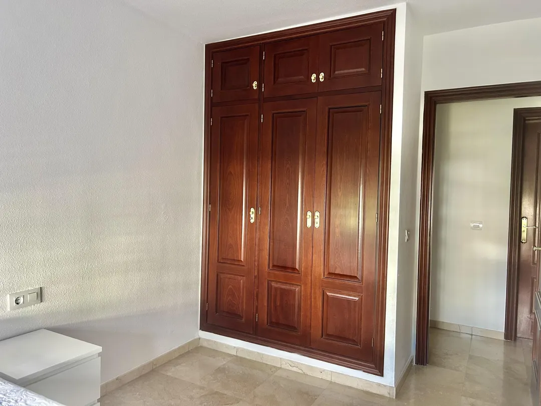 Piso en  Avenida Reyes Católicos Núm. - Foto 13