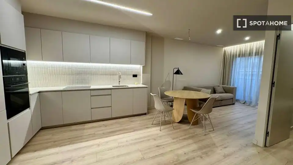 Piso en Santa Coloma de Gramenet - Foto 2