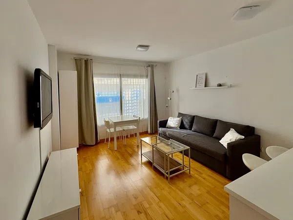 Piso en calle Juan del Encina, 38