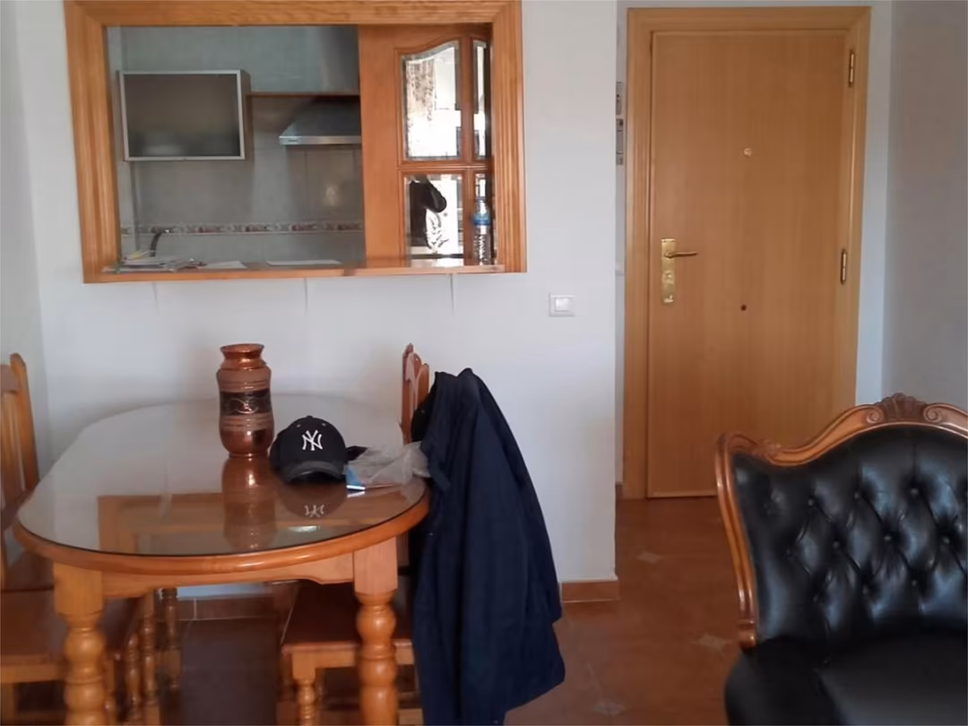 Piso en  Calle Cómpeta 20