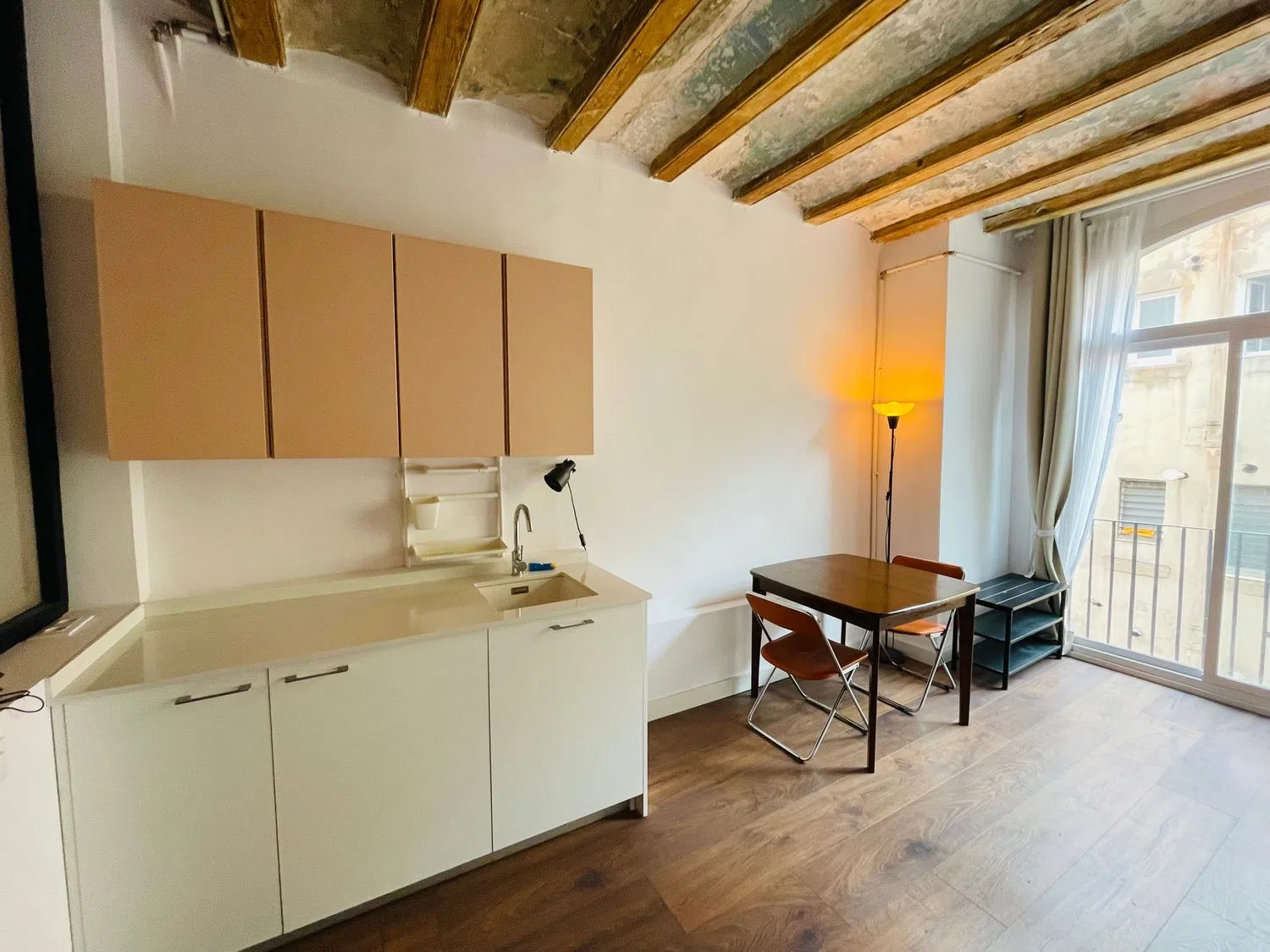 Estudio en calle de Valldonzella, 37 - Foto 4