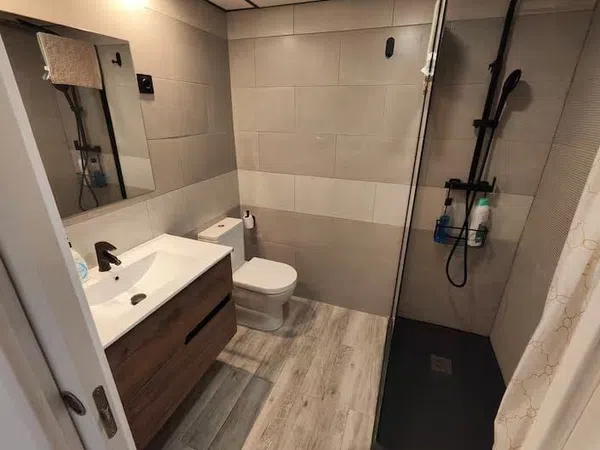 Piso en calle de inglaterra, 13