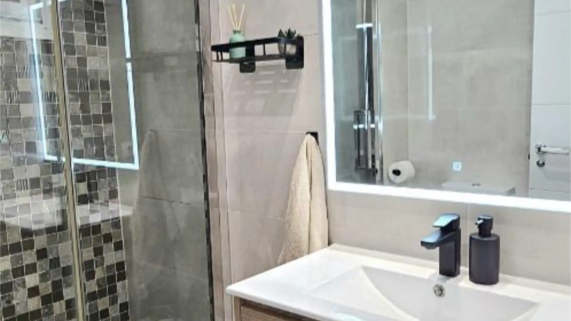 Piso en  Carrer Puerto Rico 10A - Foto 14