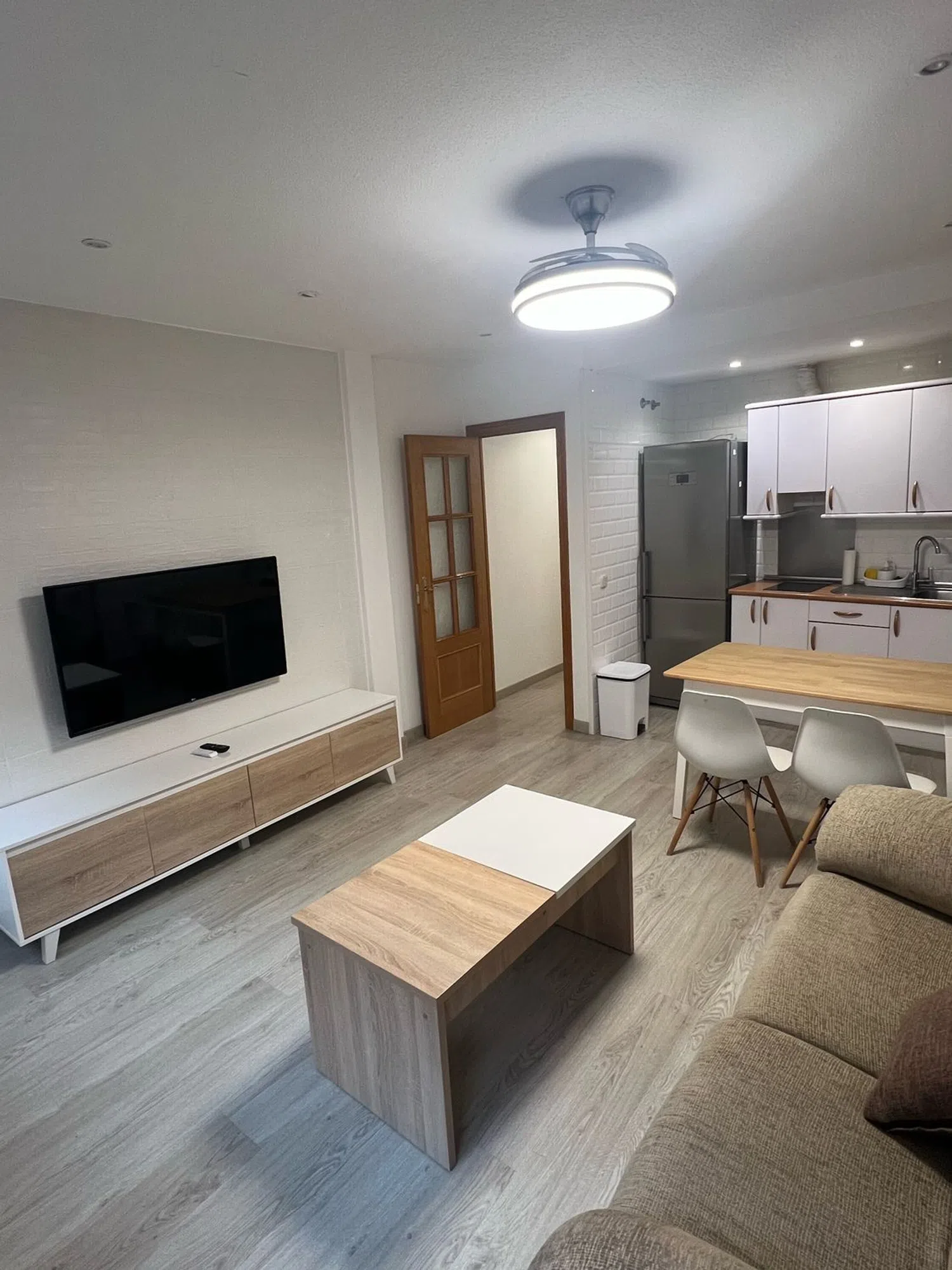 Piso en calle de las Azucenas, 42 - Foto 1