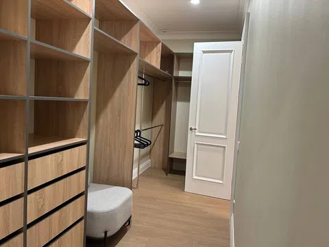 Piso en calle de Girona, 124