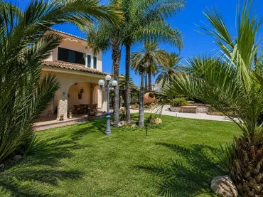 Chalet en  Carrer Alzira 7 - Foto 4
