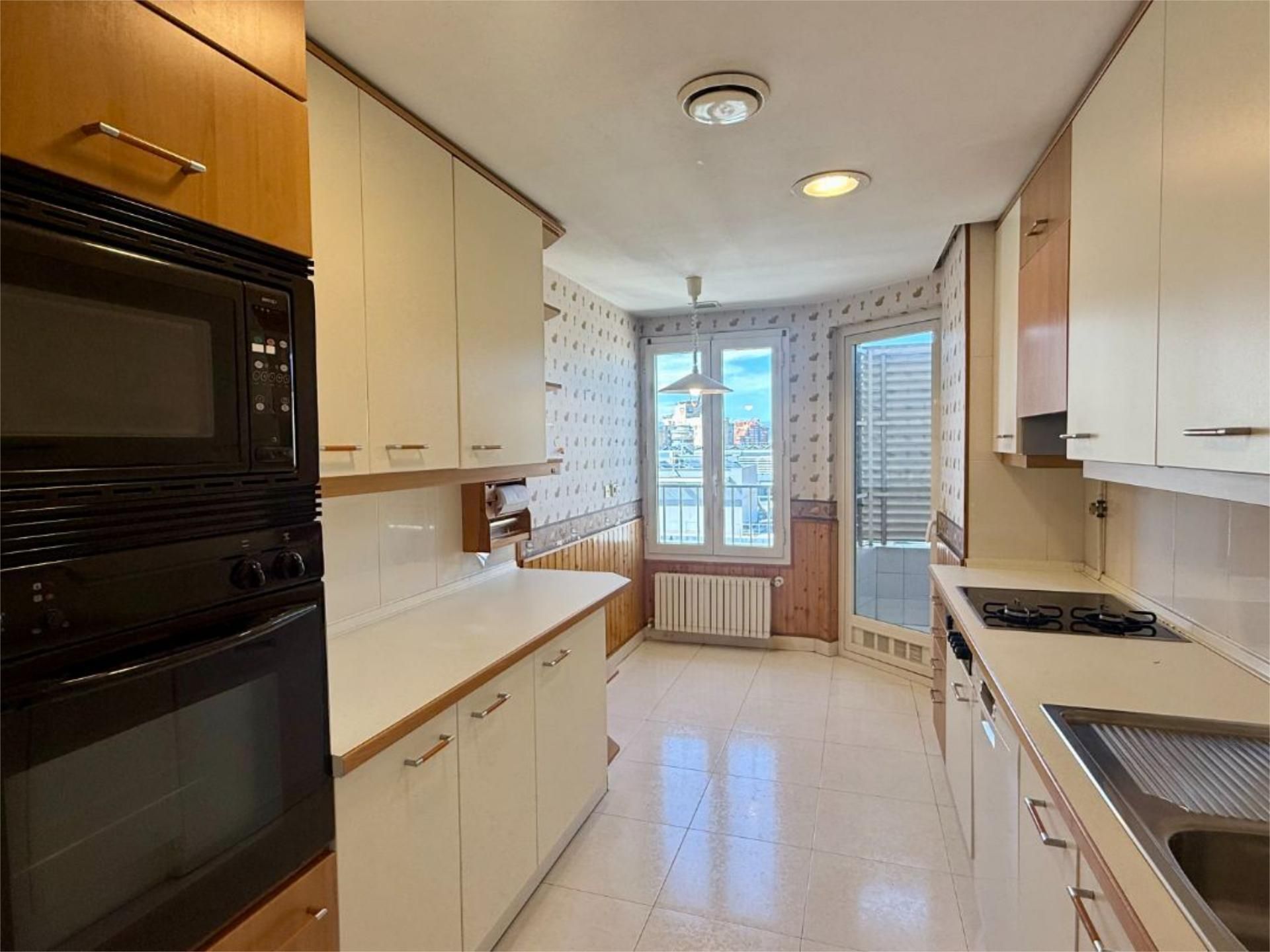 Piso en  Calle de Yerma 8 - Foto 10