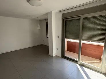 Piso en  Avenida Juan Carlos I 1 - Foto 2